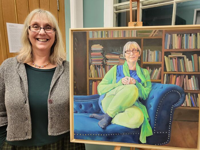 The World&rsquo;s 1st Poetry Pharmacy Cures People&rsquo;s Hearts, Minds, And Souls With Extraordinary Pills