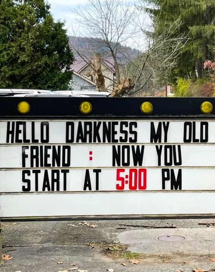 50 Signs So Ridiculous They’re Actually Brilliant, As Spotted By People Online (New Pics)