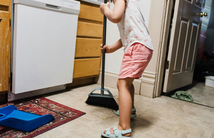 Mom Keeps Having Kids She Can’t Afford, Teen Finally Loses Patience Mom Keeps Having Kids She Can’t Afford, Teen Finally Loses Patience