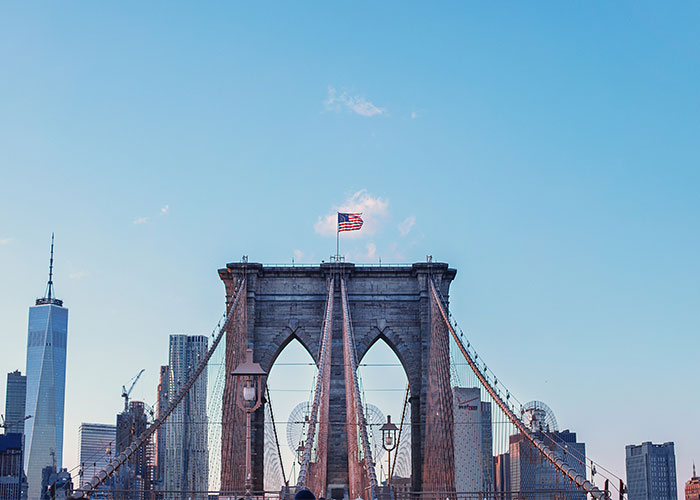 30 Hilarious Ways People Around The World Clock An American Instantly