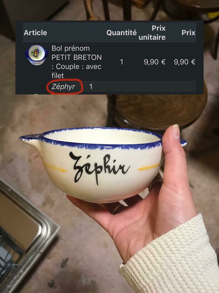 Hand holding a bowl labeled "Zéphir" with a mismatched label, highlighting disappointing gifts.
