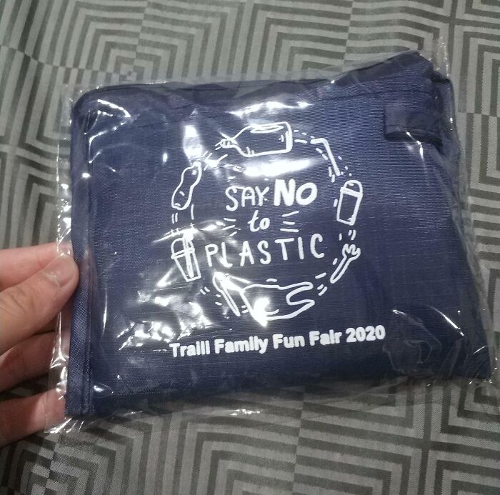 Reusable bag with “Say No to Plastic” design, Traill Family Fun Fair 2020, highlighting school experiences.