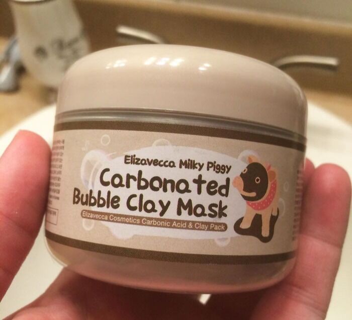  Milky Piggy Carbonated Bubble Clay Mask : That'll Give Them The Pore-Cleansing They Didn't Know They Needed — Infused With Green Tea, Charcoal, And Lavender Extract For A Truly Luxuriant And Refreshing Skin Experience.