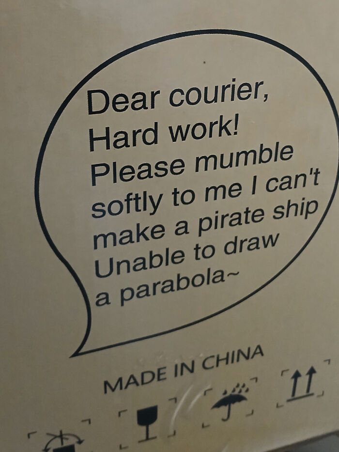 I Have Zero Clue What They Were Trying To Say Here. It's On A Box To A Mini Washing Machine??