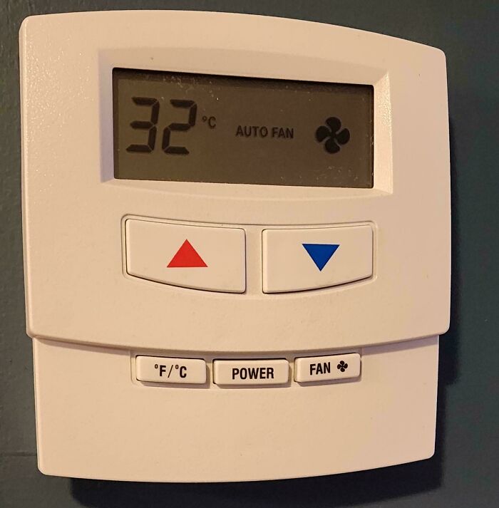 Mis compañeros ponen siempre el termostato a 32ºC