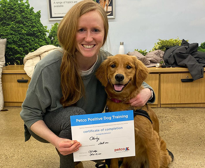 College B-Ball Team Employs Golden Retriever As Their &lsquo;Director Of Pawsitivity,&rsquo; And Netizens Love It