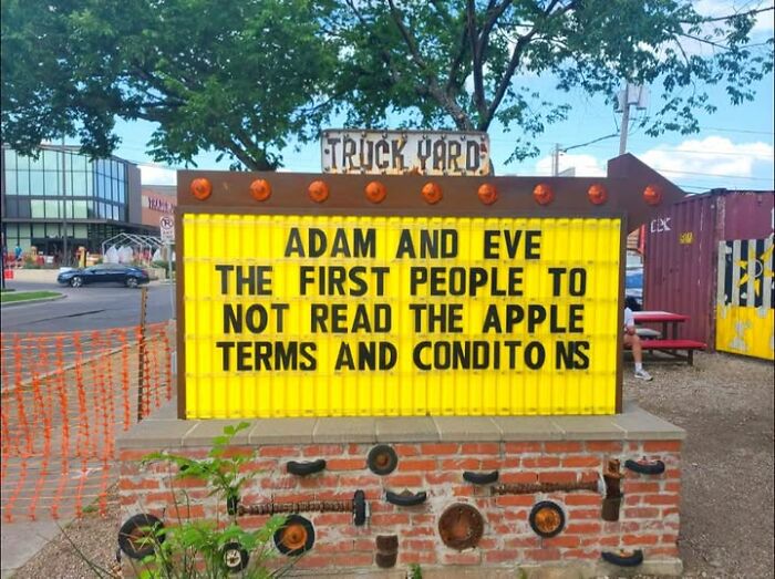50 Signs So Ridiculous They’re Actually Brilliant, As Spotted By People Online (New Pics)