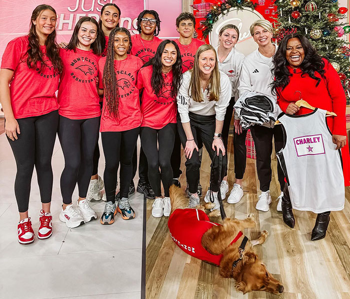 College B-Ball Team Employs Golden Retriever As Their &lsquo;Director Of Pawsitivity,&rsquo; And Netizens Love It