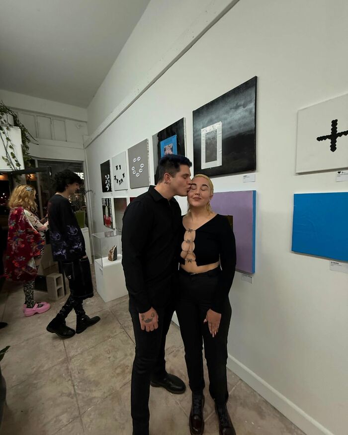 &ldquo;Last Night Was Perfect&rdquo;: Amanda Bynes Risks Wardrobe Malfunction At 1st Public Event In 10 Years