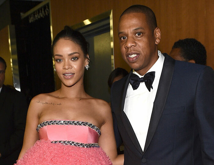 Jay-Z’s Disturbing Demand To 16-Year-Old Rihanna Resurfaces: “We Didn’t Let Her Leave The Office” Jay-Z’s Disturbing Demand To 16-Year-Old Rihanna Resurfaces: “We Didn’t Let Her Leave The Office”