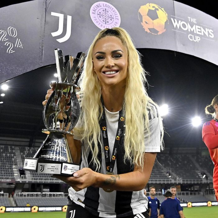 &ldquo;World's Sexiest Footballer&rdquo; Alisha Lehmann Flaunts Athletic Figure In New Vacation Post