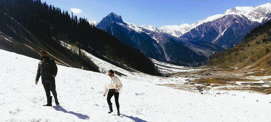 Tajiwais Glacier Trek- Trek Kashmir