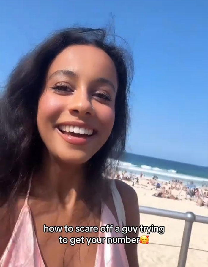 Woman Shares "Genius Tactic" For Fending Off Unwanted Male Attention: "Lose A Guy In 10 Seconds"