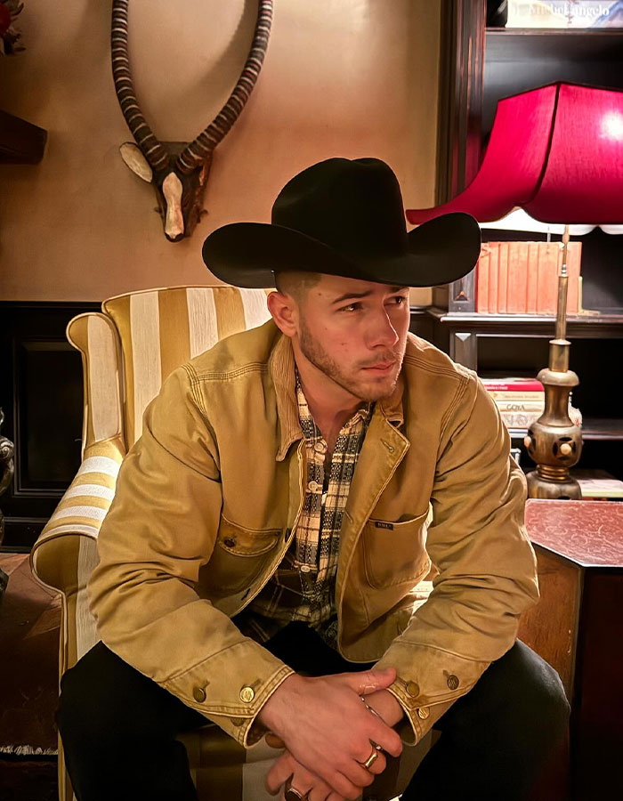 Nick Jonas Fans Threaten To Withdraw Support After His Bizarre Elon Musk Tweet: "Delete This"