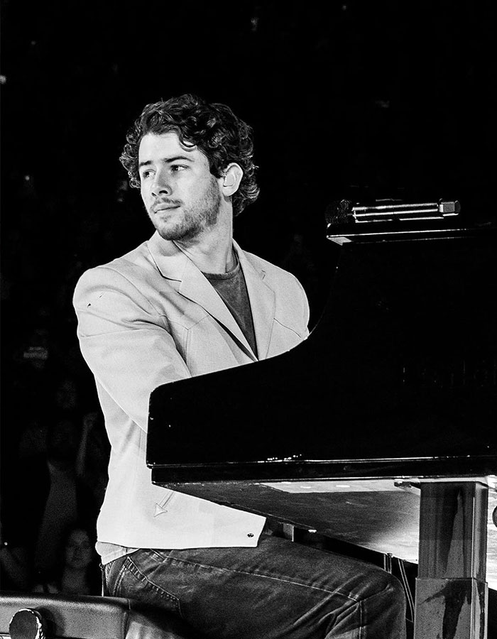 Nick Jonas Fans Threaten To Withdraw Support After His Bizarre Elon Musk Tweet: "Delete This"