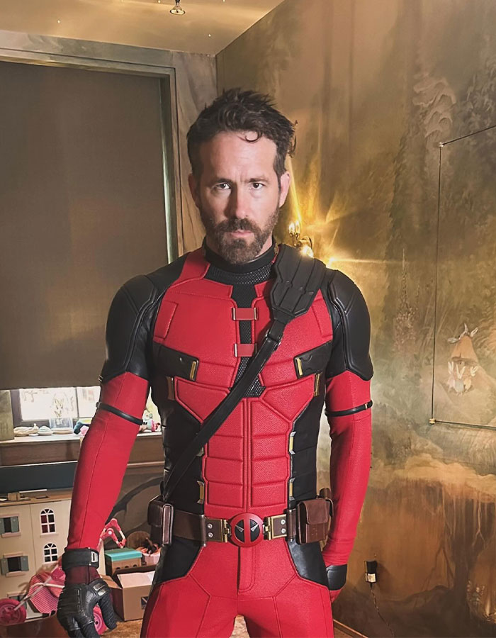 Ryan Reynolds Posts Defensive Rant After Andrew Garfield Is Weaponized To Insult His Acting Ability Ryan Reynolds Posts Defensive Rant After Andrew Garfield Is Weaponized To Insult His Acting Ability