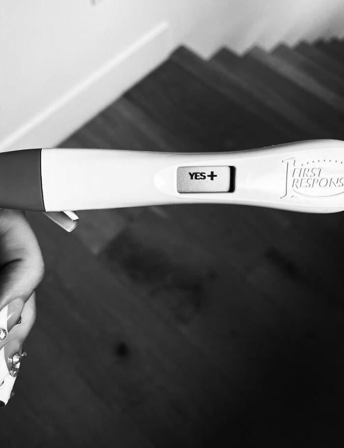 Pregnant Megan Fox And Machine Gun Kelly Break Up One Month After Confirming Baby News Pregnant Megan Fox And Machine Gun Kelly Break Up One Month After Confirming Baby News