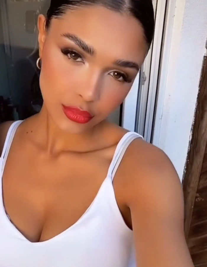 "Just Evil": Woman Who Assassinated Look-A-Like To Fake Her Own Passing Gets Life Sentence "Just Evil": Woman Who Assassinated Look-A-Like To Fake Her Own Passing Gets Life Sentence