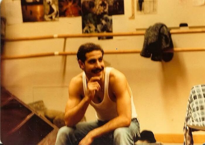 “Insanely Hot”: Internet Swoons Over Throwback Photo Of Stanley Tucci When He Had Hair “Insanely Hot”: Internet Swoons Over Throwback Photo Of Stanley Tucci When He Had Hair