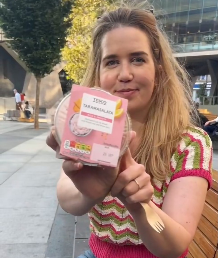 Content creator Maddie Campion sharing a hack to stop phone snatchers with a food package as a decoy. Content creator Maddie Campion sharing a hack to stop phone snatchers with a food package as a decoy.