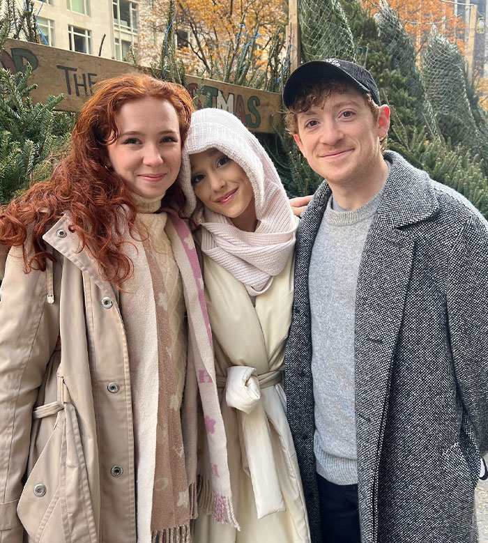 Ariana Grande And Ethan Slater&rsquo;s &ldquo;Wicked&rdquo; Romance: Complete Relationship Timeline