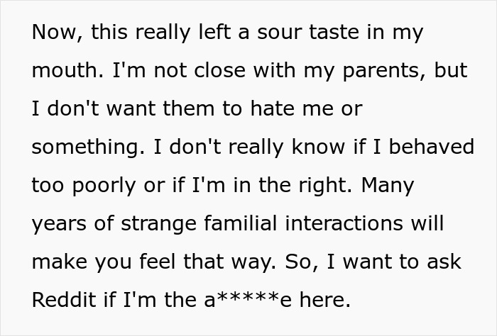 Text reposted on Reddit about a family's vacation and a guy refusing babysitting duties for his sister's kids.