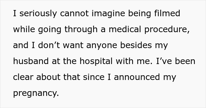 Text expressing discomfort and boundaries regarding filming during a medical procedure, highlighting feelings of invasion. Text expressing discomfort and boundaries regarding filming during a medical procedure, highlighting feelings of invasion.