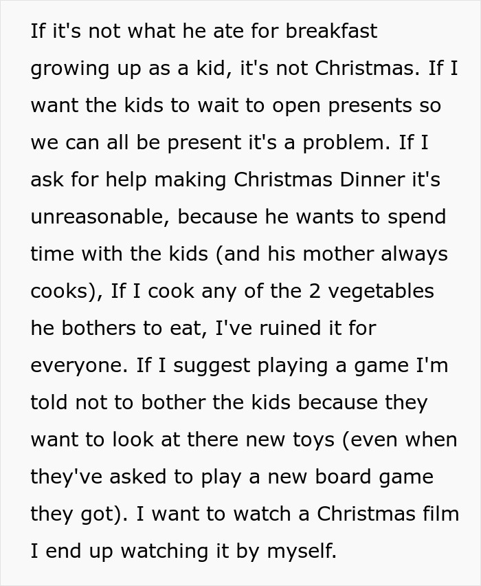 Text describing family Christmas conflicts leading to consideration of divorce.