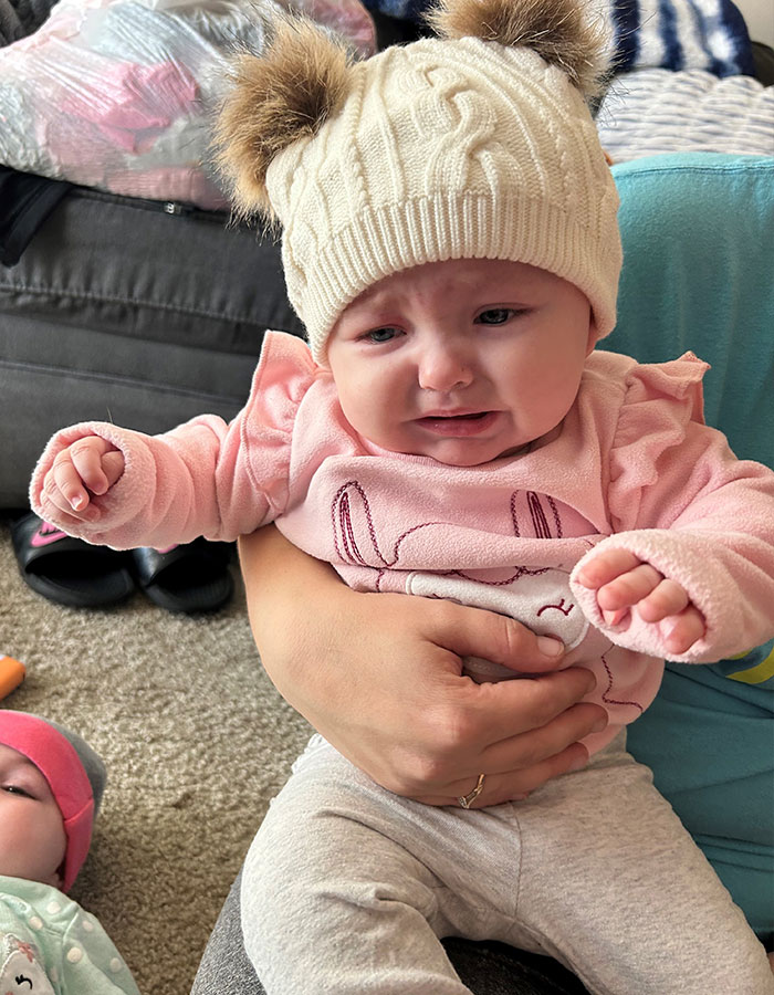 Man Spots Car Seats in Ditch and Saves Two Freezing Babies While Picking Up Mail