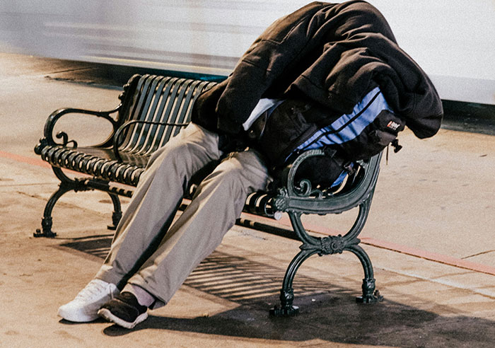 20 Personas comparten historias de cuando sus malas decisiones cambiaron el curso de sus vidas