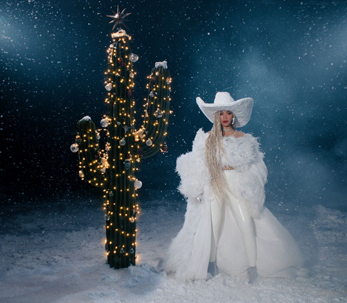 &ldquo;Can I Get A Refund?&rdquo;: Beyonc&eacute;&rsquo;s NFL Halftime Show Leaves Fans Furious