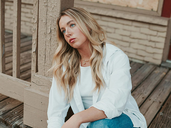 Woman Confused After Boyfriend Learns ASL For Her Deaf Brother, But Friends Say It’s Creepy Woman Confused After Boyfriend Learns ASL For Her Deaf Brother, But Friends Say It’s Creepy