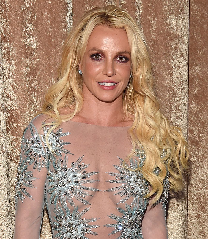 Britney Spears Baffles Fans With Mysterious Pic Of A Baby's Hand After Teasing Big Announcement