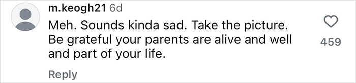 &ldquo;Poor Mamma&rdquo;: The Internet Is Divided Over Family&rsquo;s Controversial Holiday Card Photo