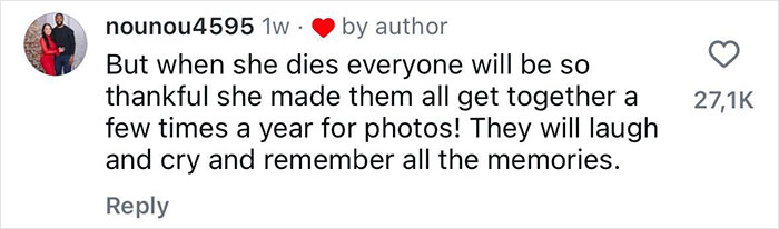 &ldquo;Poor Mamma&rdquo;: The Internet Is Divided Over Family&rsquo;s Controversial Holiday Card Photo