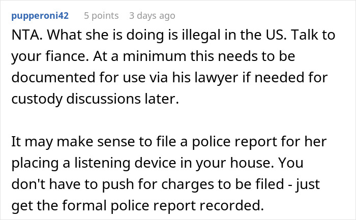 Text comment discussing legal advice about spying and documenting actions for custody discussions. Text comment discussing legal advice about spying and documenting actions for custody discussions.