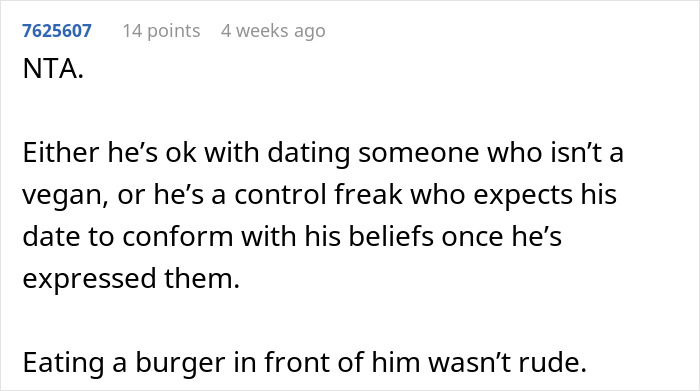 Reddit comment defending a woman who ordered a meat burger on a date with a vegan, emphasizing it's not rude.