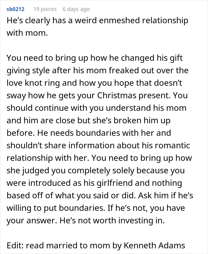 Text discussing gift-giving issues in relationships, focusing on a partner's preference for his mother over his romantic partner.