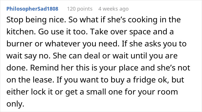 Text comment suggesting solutions for awkward living situation with girlfriend.