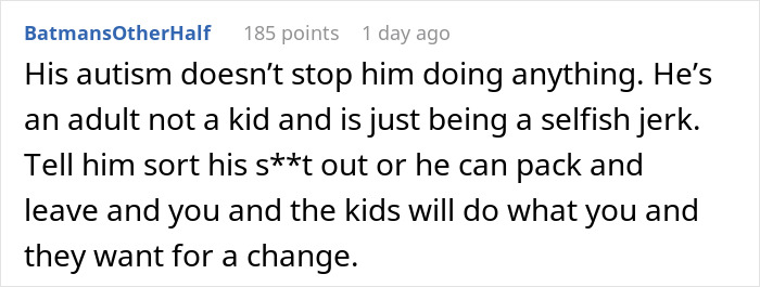 Reddit comment discussing issues with a selfish partner, implying potential divorce consideration during Christmas.