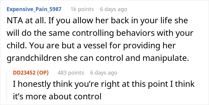 Reddit comments discussing control dynamics relevant to a pregnant woman and her relationship with a manipulative mother.