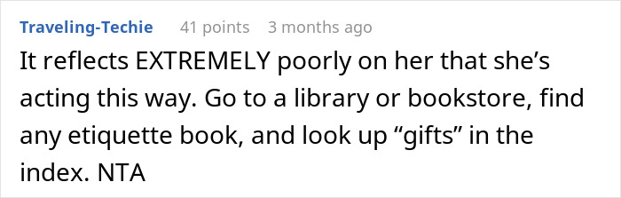 Reddit comment criticizing high wedding gift expectations.