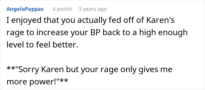 Text about an angry woman's rage linked to a seat demand in a shopping mall comment.