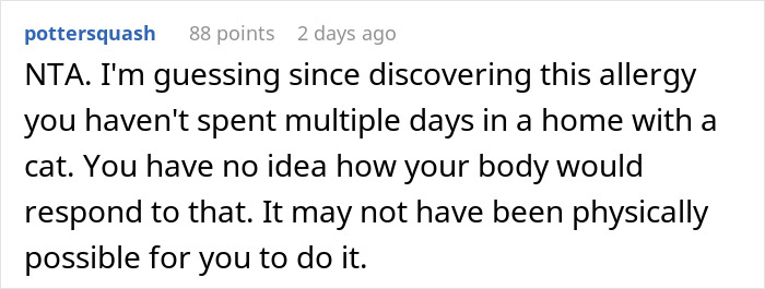 Reddit comment discussing allergies and pet-related responsibilities.