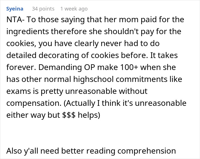Comment discussing the fairness of daughter charging parents for making Christmas cookies. Comment discussing the fairness of daughter charging parents for making Christmas cookies.
