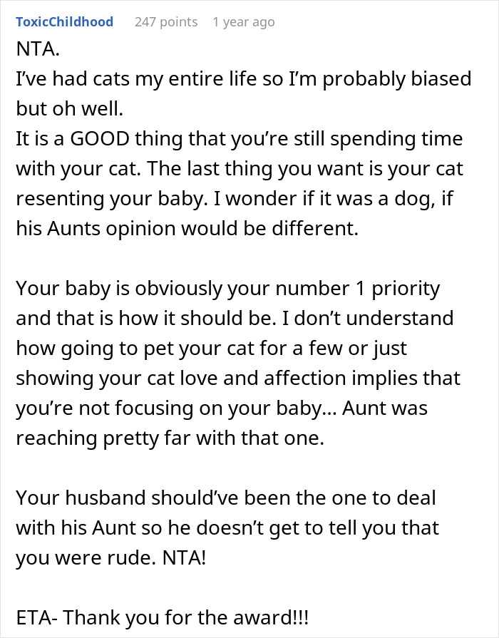 Reddit post discussing new mom's priorities between baby and cat after aunt-in-law's comments. Reddit post discussing new mom's priorities between baby and cat after aunt-in-law's comments.