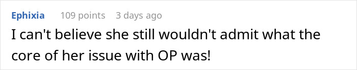 Comment discussing a bride's choice of wedding dress color for comfort.