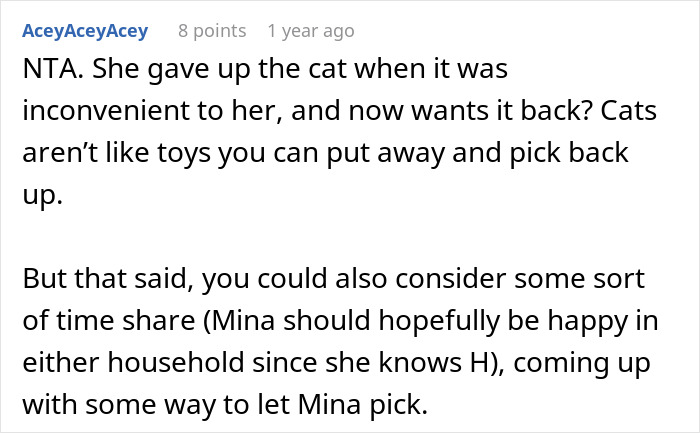Text exchange about rehoming a cat and wanting it back, with user suggesting a time share for cat ownership decisions. Text exchange about rehoming a cat and wanting it back, with user suggesting a time share for cat ownership decisions.