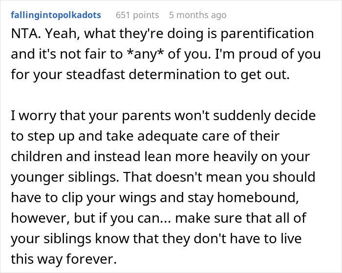 Reddit comment discussing parentification and the eldest child&rsquo;s decision to move out.