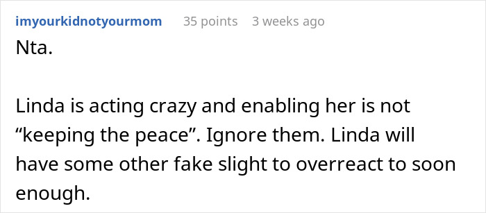 Reddit comment discussing wedding cake dispute, mentioning a guest's overreaction.